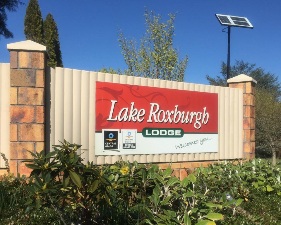 Lake Roxburgh Lodge Екстер'єр фото