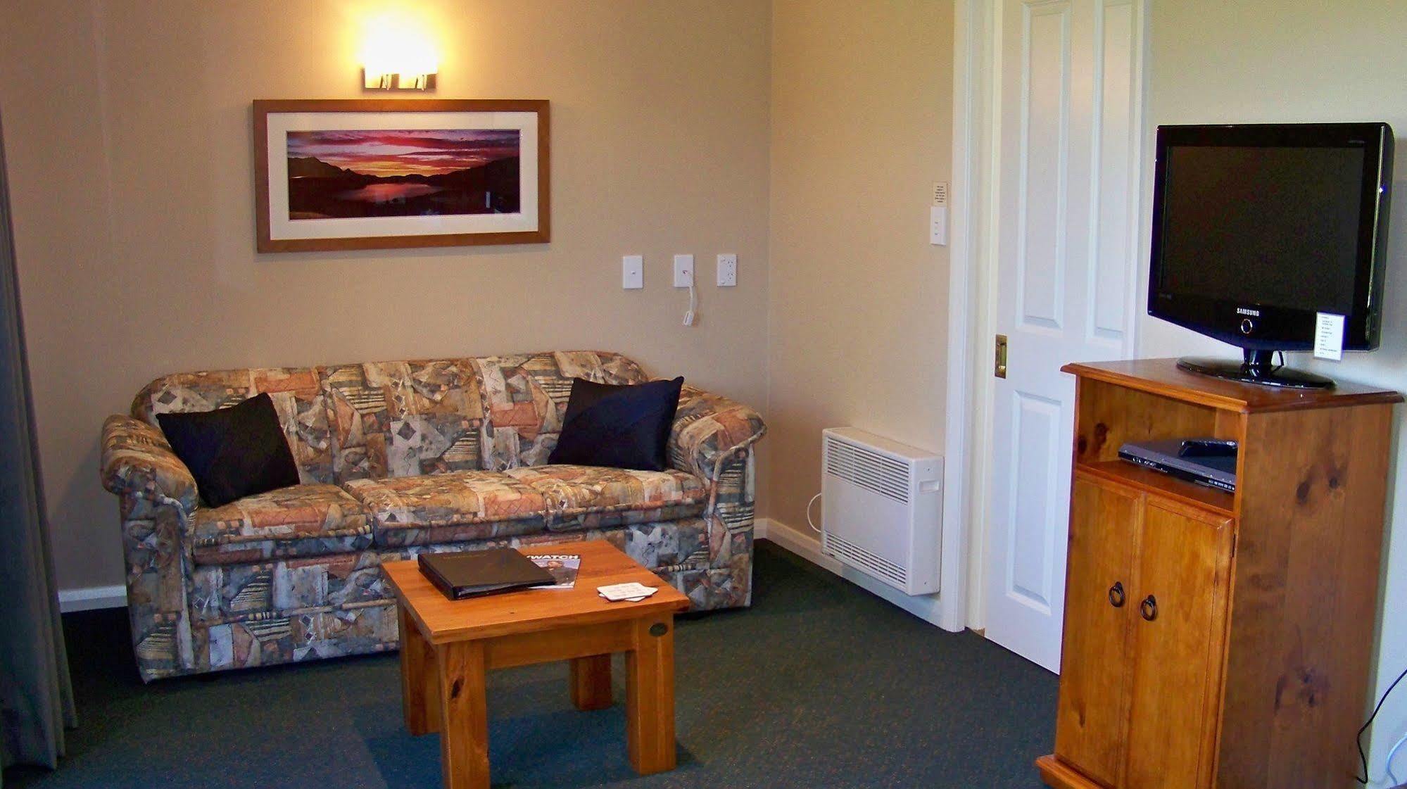 Lake Roxburgh Lodge Екстер'єр фото
