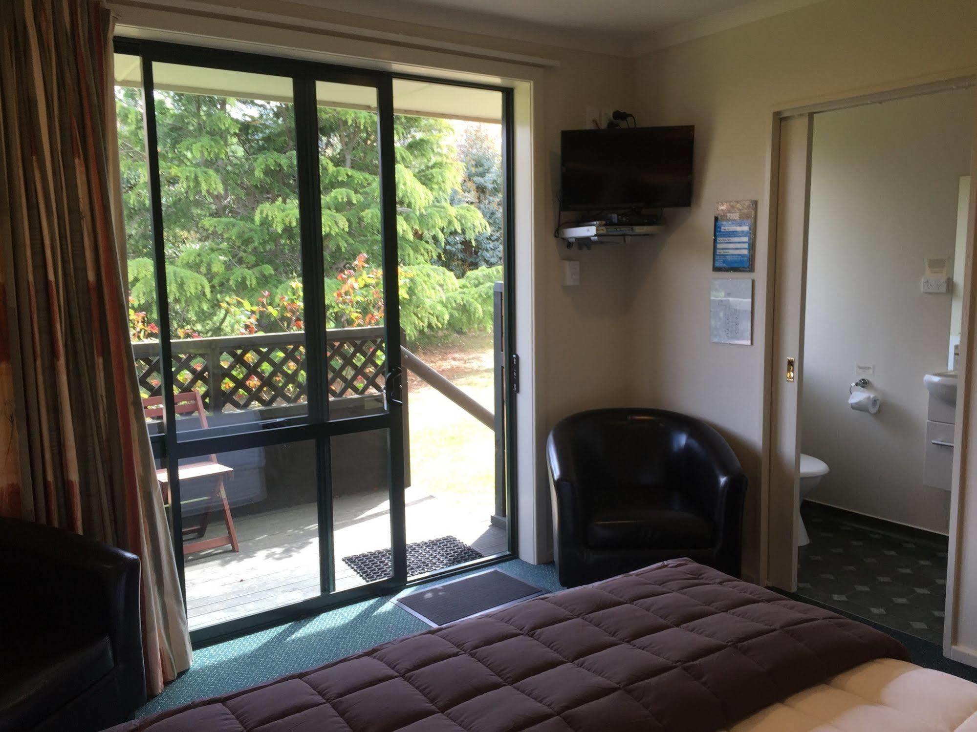 Lake Roxburgh Lodge Екстер'єр фото